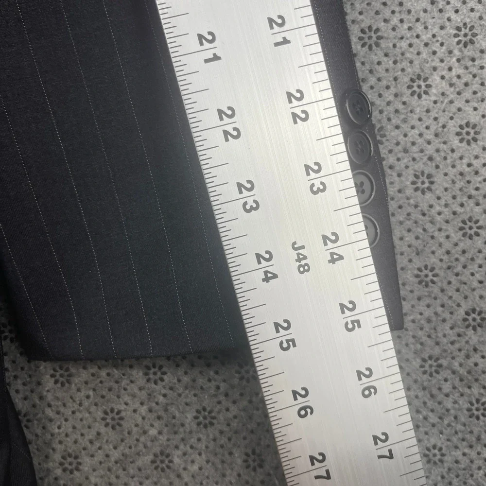 Jos A Bank Signature Gold 43L W36xL34 Grey Pinstripe Wool Suit Pleated Cuffed